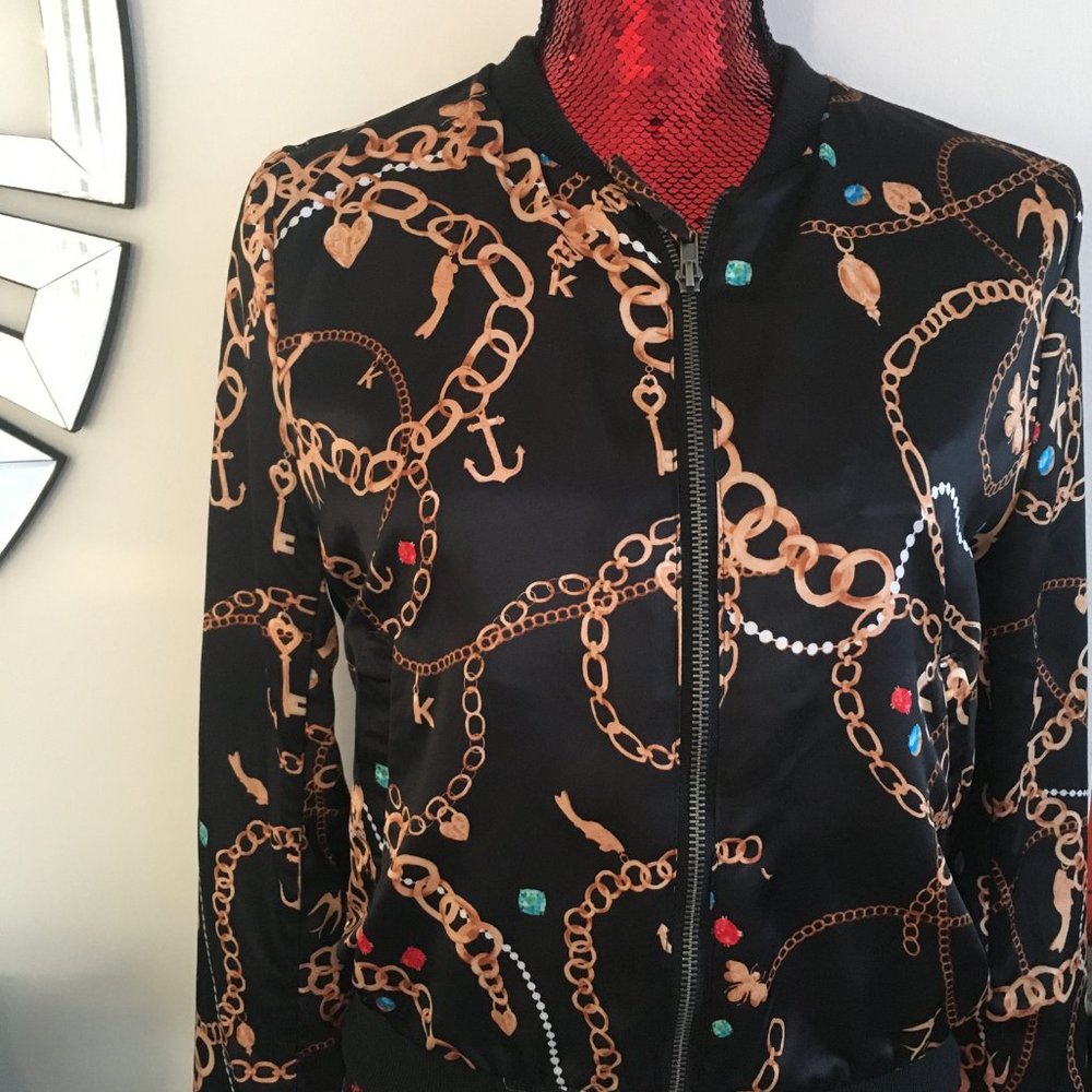 Little Funky Jacket - Picture 2 of 5